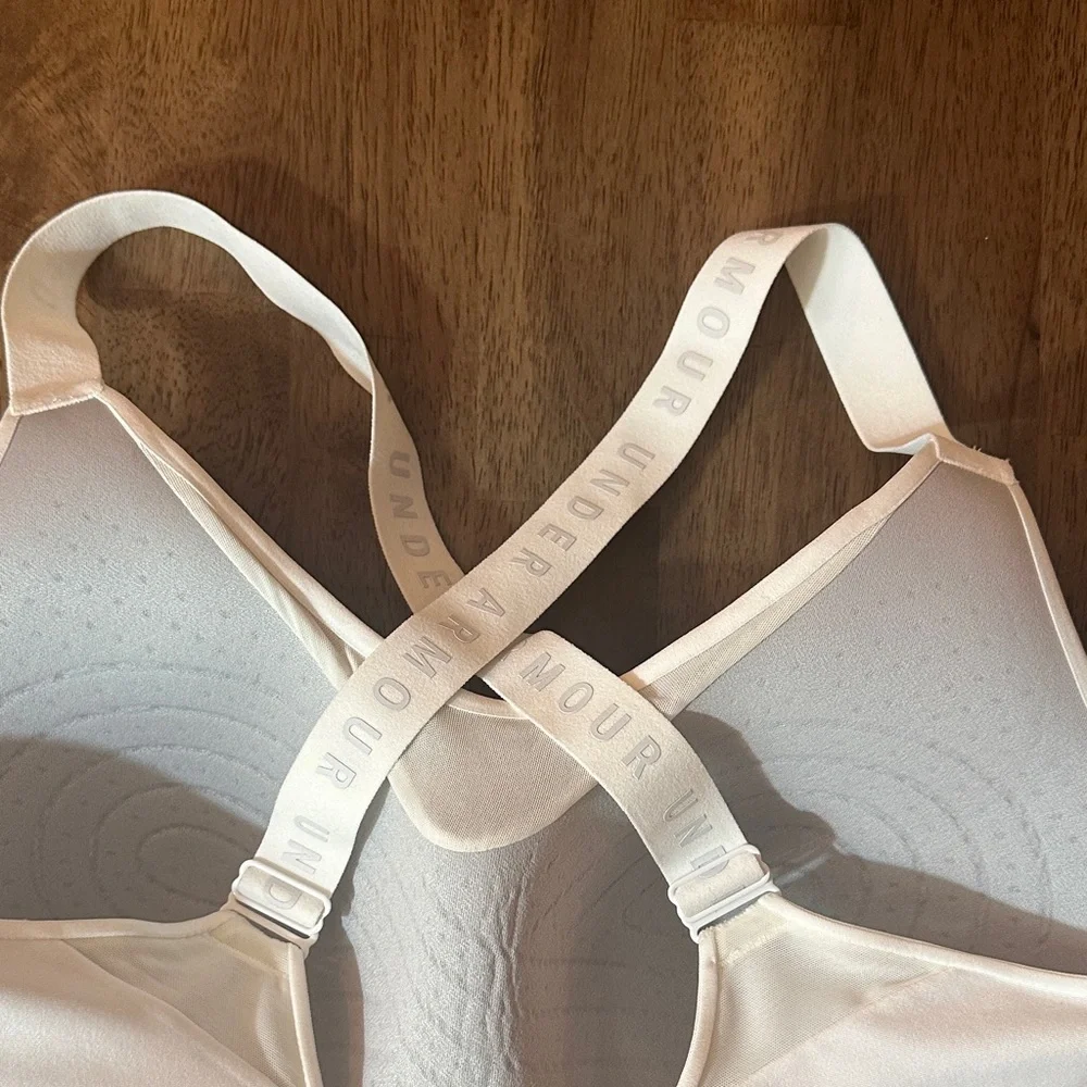 Under Armour White Crossback Light Support Sports Bra. NWT. Size XXL - Picture 8 of 10